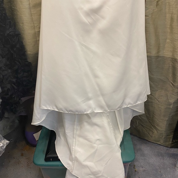 Wedding Dress New with tags Sz 2 - Picture 5 of 10
